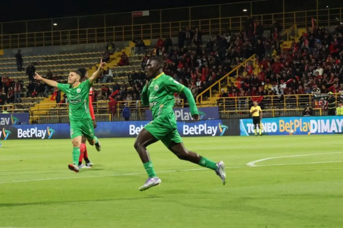 Real Cundinamarca golpea primero: victoria sufrida ante Cúcuta en una final cargada de expulsiones y drama - Foto: @RealCundi