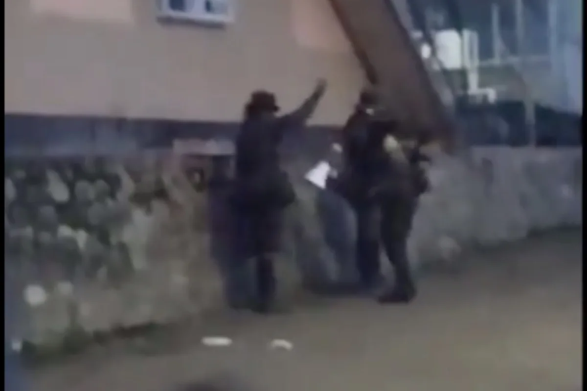 Escalada de violencia en el Cauca: disidencias de las Farc atacan estación de Policía en Jambaló y obligan al confinamiento de la población - Foto: Captura de video
