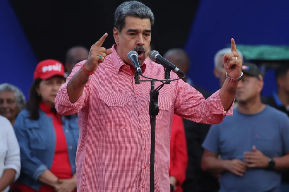 EE. UU. intensifica presión sobre Venezuela en medio de operaciones encubiertas y diálogos informales con Maduro - Foto: Captura de video