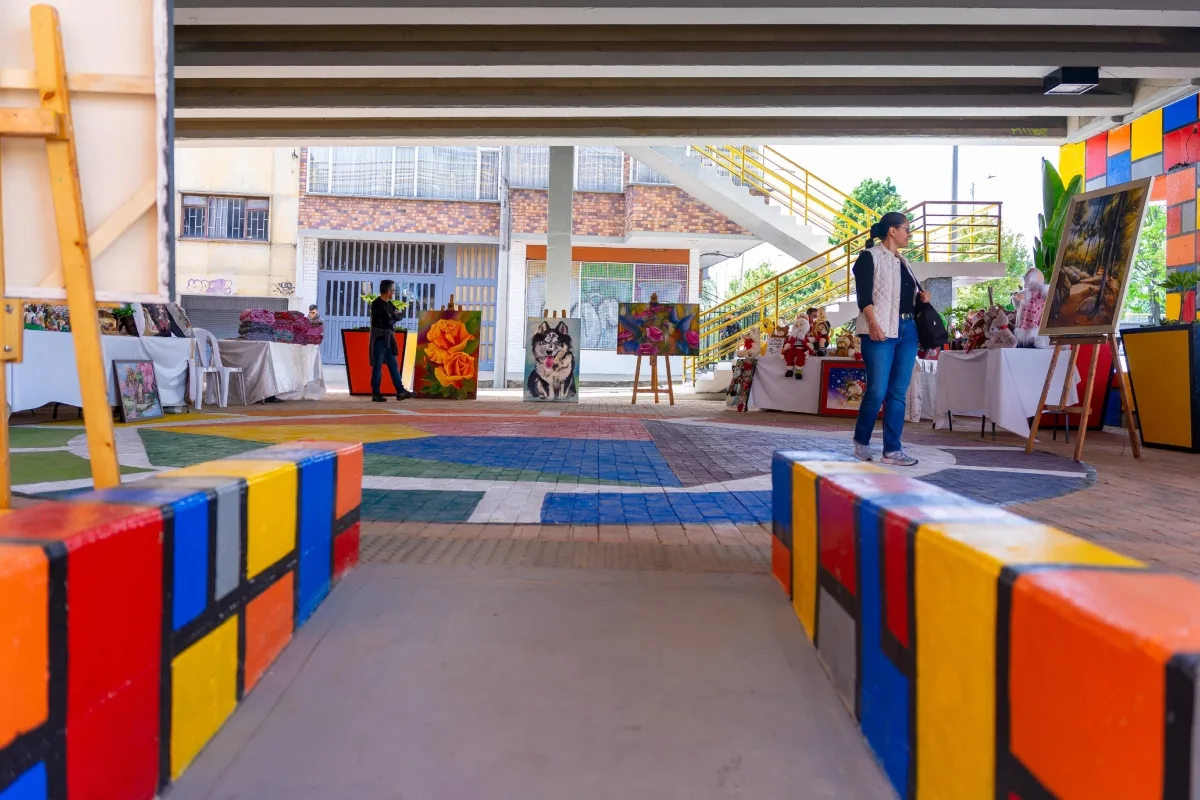 De espacio inseguro a centro cultural: Bogotá transforma el bajopuente de la calle 53 con carrera 30 en un punto de encuentro ciudadano - Foto: Cortesía