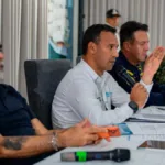 El ministro de Defensa, Pedro Sánchez Suárez; el ministro del Interior, Armando Benedetti; la Cúpula Militar y de Policía, los principales mandos regionales y las autoridades departamentales expusieron en esta reunión interinstitucional ideas, estrategias e iniciativas que permitan apoyar a la población civil para garantizarles su seguridad y bienestar y, al mismo tiempo, mitigar el accionar criminal de los grupos armados organizados que delinquen en esa zona - Foto: Ministerio de Defensa