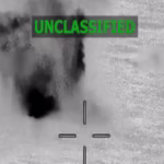 Tras meses de ataques a embarcaciones en el Caribe y el Pacífico que Washington considera vinculadas al narcotráfico, el presidente Donald Trump confirmó el primer ataque terrestre de Estados Unidos en territorio venezolano, enmarcado en esta escalada - Foto: US Government