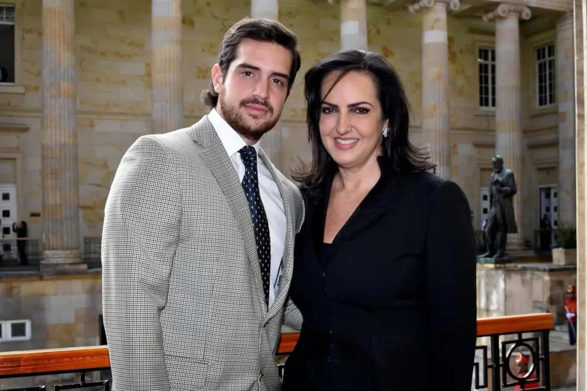 Coronell señala que el 22 de abril de 2024, Juan José Lafaurie Cabal, abogado e hijo de Cabal y José Félix Lafaurie (presidente de Fedegán), solicitó un crédito de redescuento por 400 millones de pesos ante la entidad Serfinanza en el departamento del Cesar, presentándose como “pequeño productor rural” - Foto: Redes Sociales