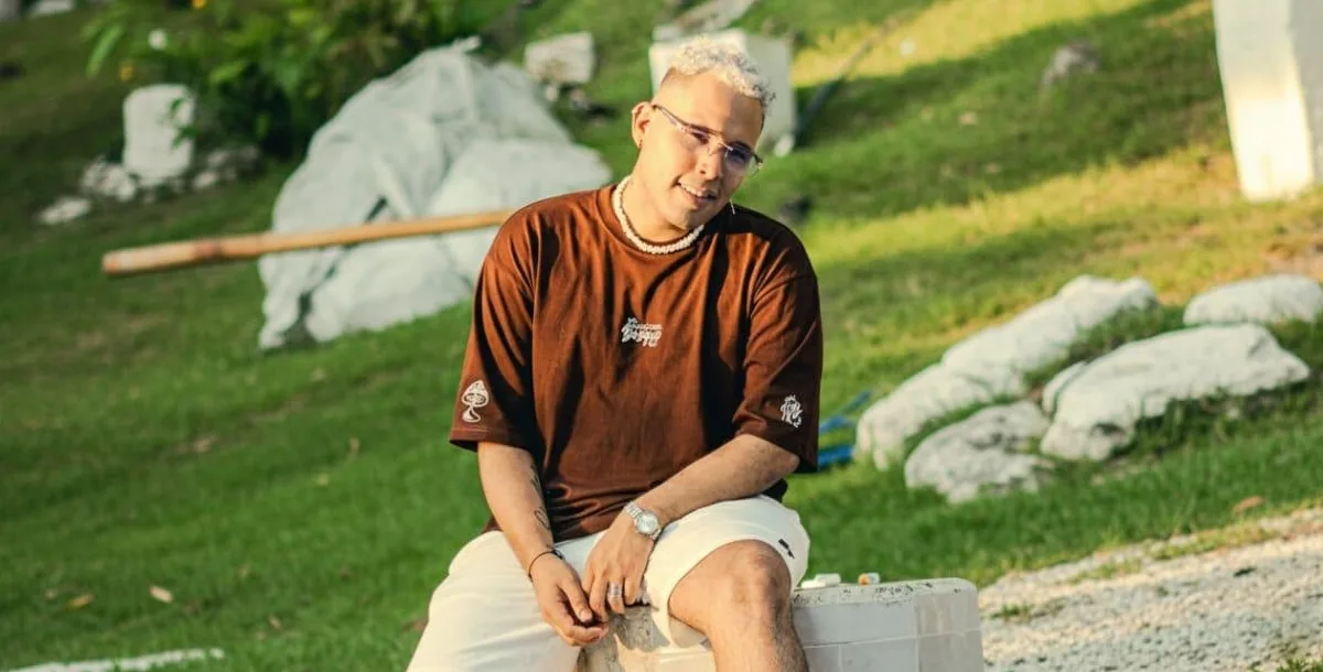 "Más que una melodía pegajosa, 'Carita Bonita' es una invitación a conectar con la energía positiva y la magia de enamorarse," afirma el artista - Foto: Ray El Versátil