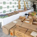 Con el fin de cumplir este propósito, la Policía ha incautado alrededor de una tonelada de elementos pirotécnicos que pretendían llegar a las calles y que representan un riesgo para la vida de las personas - Foto: Policía Nacional