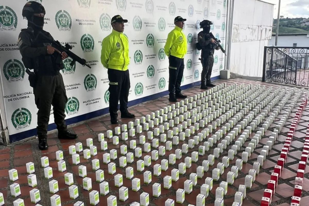La operación se desarrolló entre el 24 y 25 de diciembre de 2025 en la ciudad de Pereira, donde las capacidades operativas y de inteligencia permitieron identificar el vehículo en el que era transportada la sustancia - Foto: Policía Nacional