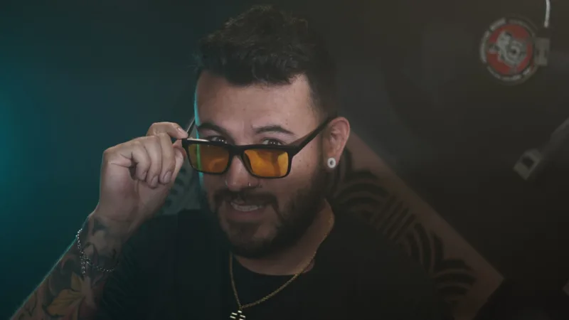 El EP se estrena con  tres canciones adicionales que llegan cargadas de corazón, de experimentación y de historias reales, de esas que conectan con la vida misma - Foto: Checho Sasa