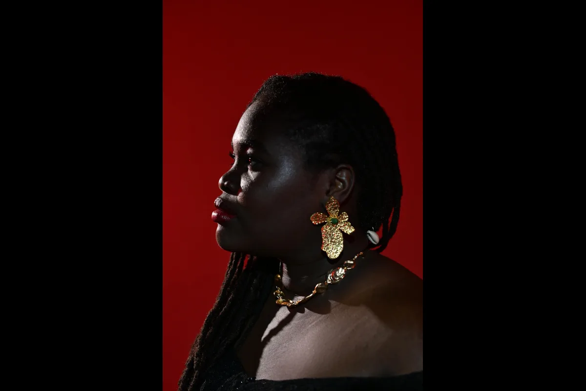 Daymé fue invitada para representar la mirada contemporánea de la música cubana, mostrando cómo las nuevas generaciones siguen y transforman el legado de los pioneros del Latin Jazz - Foto: Lucid Dreams