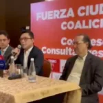 Carlos Caicedo se aparta del Frente Amplio y anuncia consulta presidencial independiente, profundizando la fractura en la izquierda - Foto: Captura de video