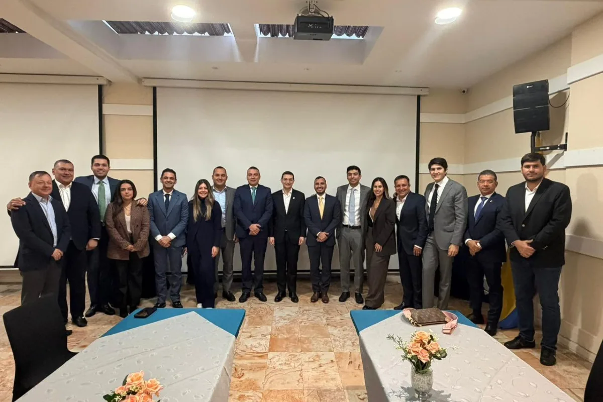 Sector mayoritario de la Cámara del parido Conservador respalda a Carlos Felipe Córdoba y debilita la aspiración presidencial de Efraín Cepeda - Foto: Redes sociales