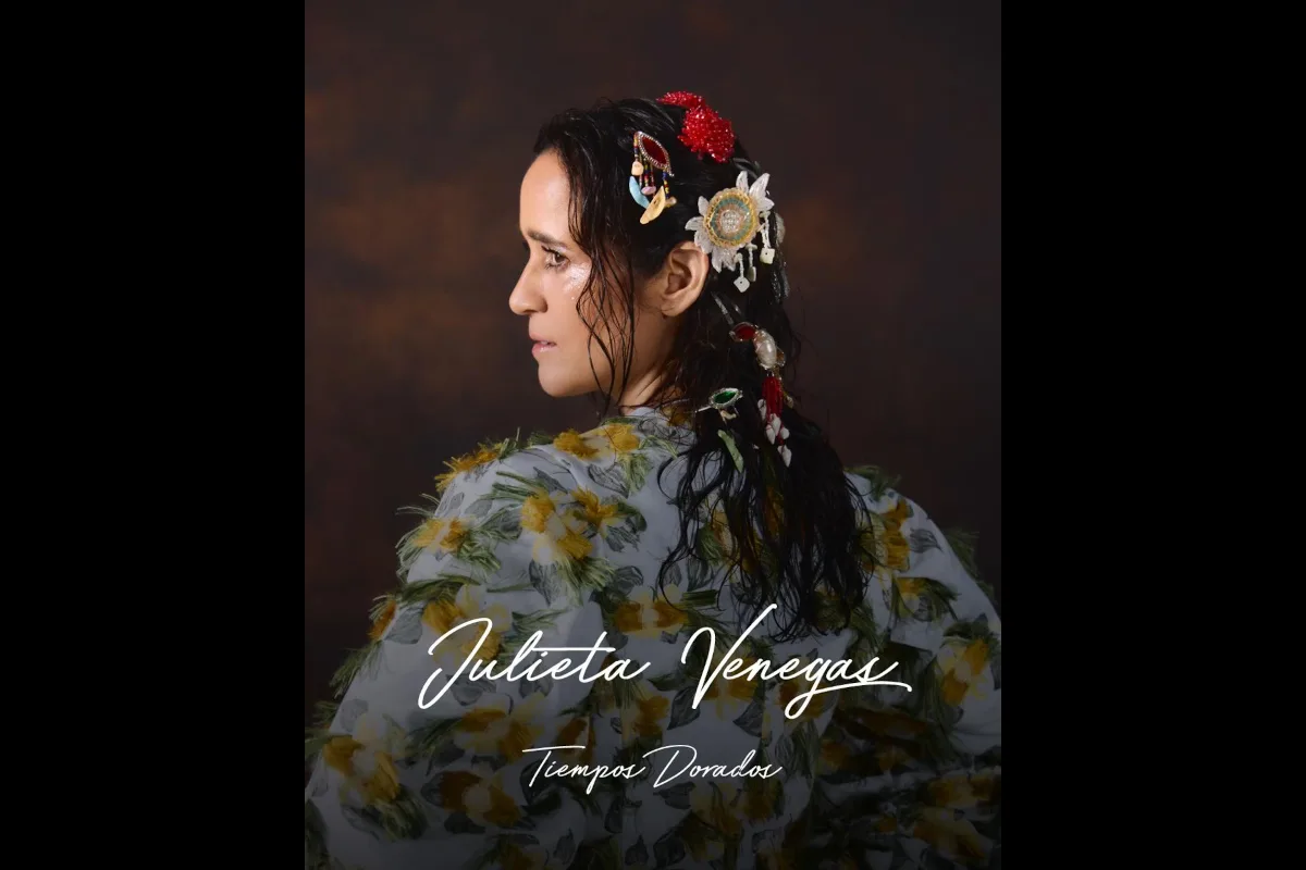 El presente de Julieta es de suma actividad, para quien con casi 18M de escuchas mensuales, se mantiene como una de las artistas femeninas mexicanas de mayor impacto en Spotify y la única mujer mexicana, que ha superado los 1000M de escuchas con una canción en esa plataforma; por la canción que realizada junto a Tainy y Bad Bunny - Foto: Julieta Venegas