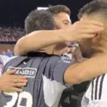 Junior, finalista de la Liga BetPlay pese a la derrota: los Tiburones avanzan por combinación de resultados y van por la undécima estrella - Foto: Captura de video