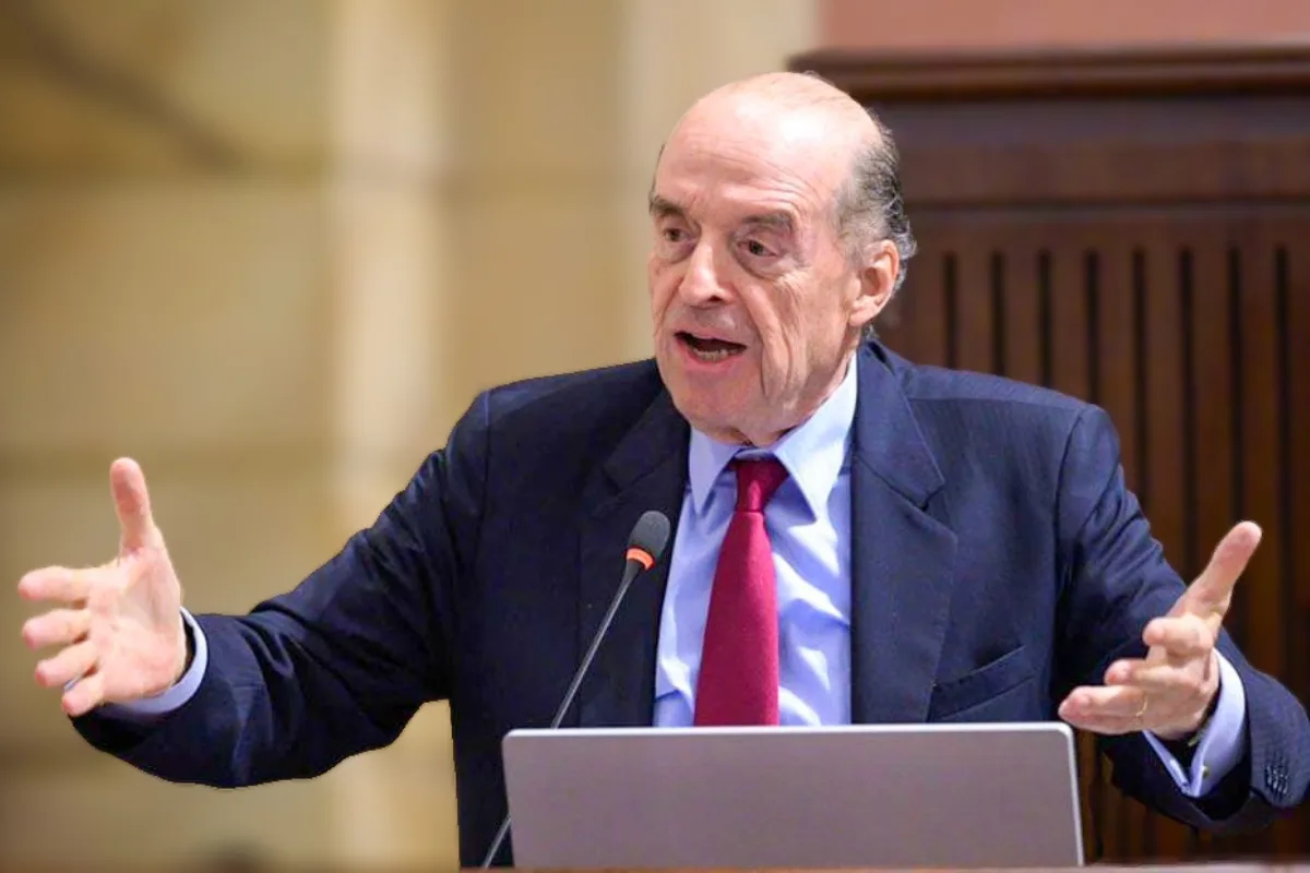 Fiscalía imputa a excanciller Álvaro Leyva por presunto prevaricato en el escándalo de los pasaportes - foto: Senado