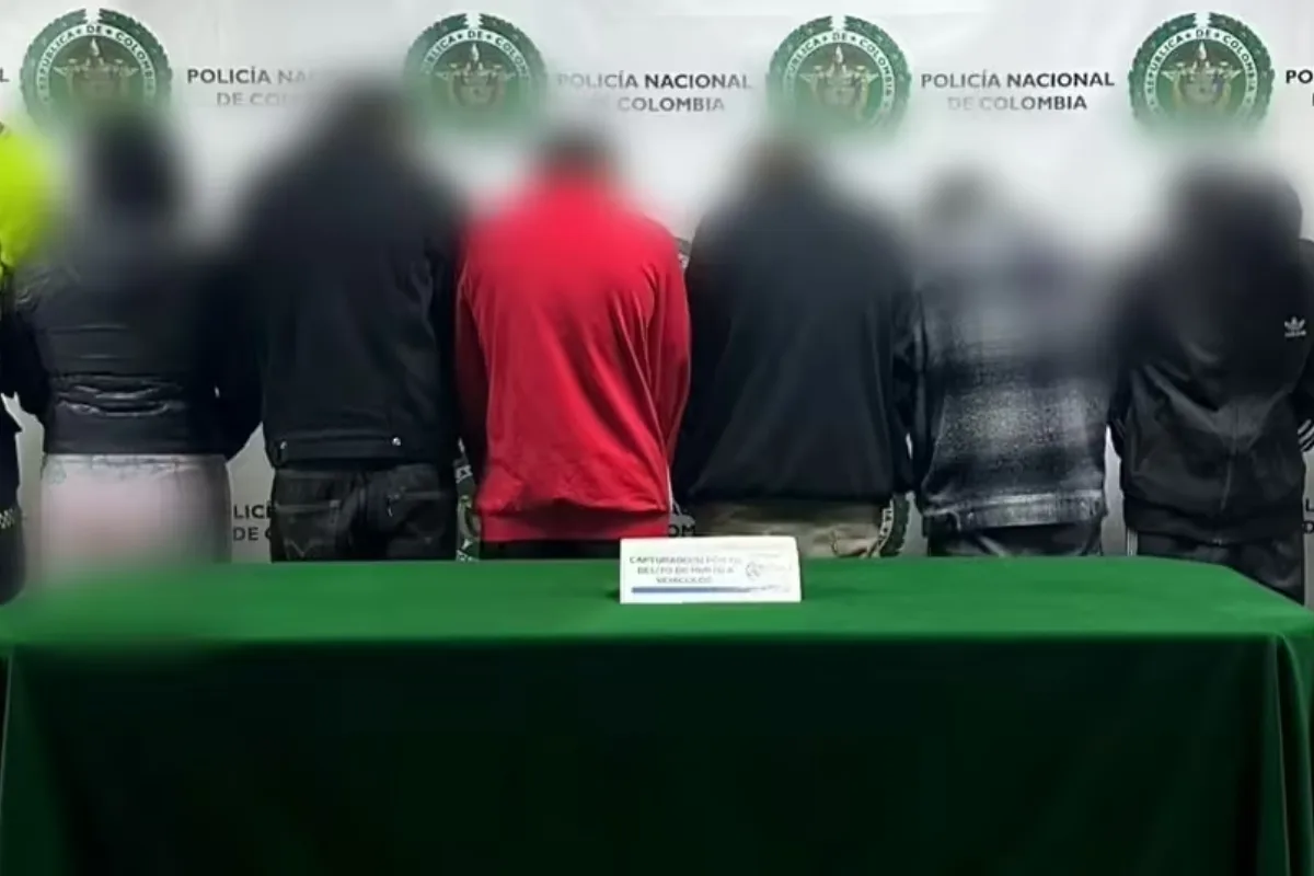 Policía aprehende a cinco menores y captura a un adulto tras robo de vehículo en el sur de Bogotá - Foto: Cortesía