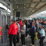 TransMilenio refuerza el control en el portal 20 de Julio con torniquetes de piso a techo para frenar la evasión y la violencia - Foto: Cortesía