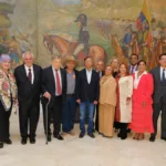 La Comisión, integrada por expresidentes, congresistas y miembros del Gobierno, destacó que la posición de Colombia frente a los acontecimientos internacionales se rige por los principios históricos de la diplomacia colombiana: legalidad internacional, solución pacífica de controversias y respeto a la soberanía de los pueblos - Foto: Presidencia