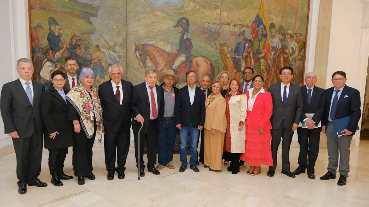 La Comisión, integrada por expresidentes, congresistas y miembros del Gobierno, destacó que la posición de Colombia frente a los acontecimientos internacionales se rige por los principios históricos de la diplomacia colombiana: legalidad internacional, solución pacífica de controversias y respeto a la soberanía de los pueblos - Foto: Presidencia