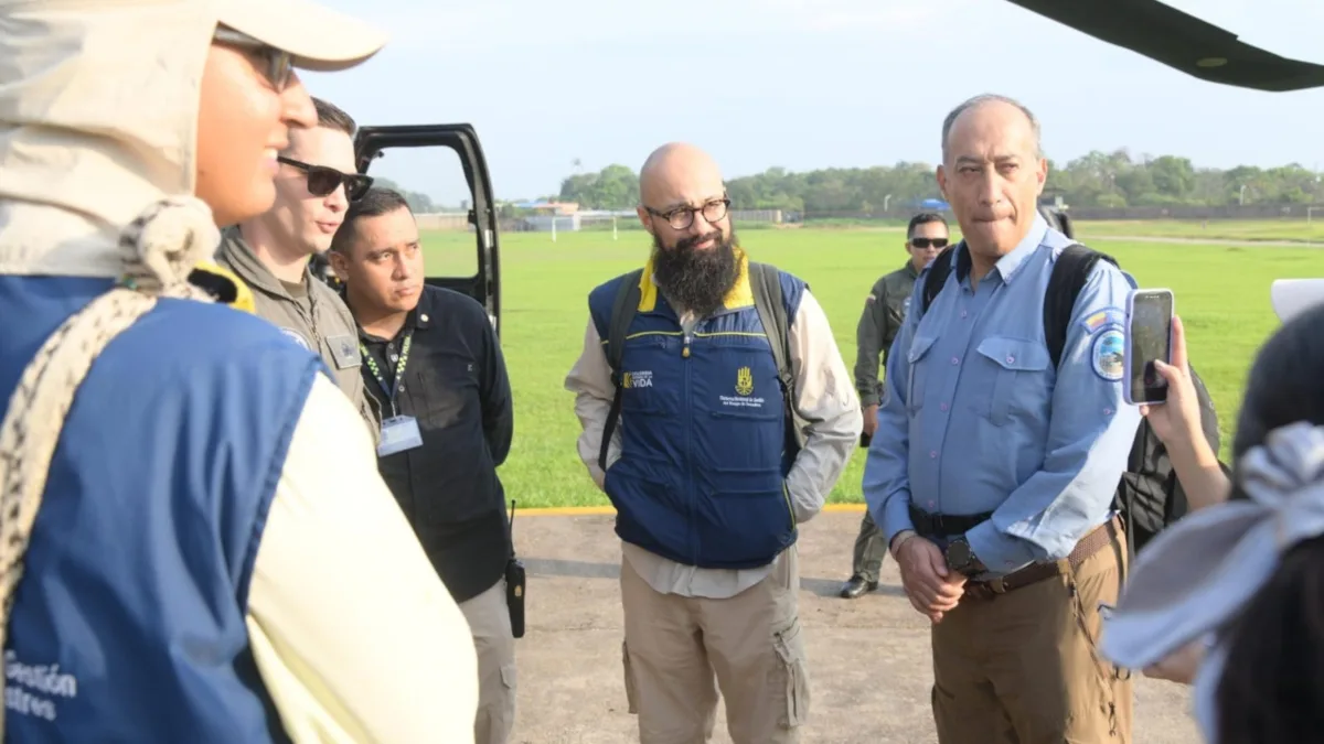 El anuncio se hizo en el marco de una agenda técnica en la que participan la UNGRD y Parques Nacionales Naturales de Colombia. De hecho, los directores de ambas entidades realizaron un sobrevuelo de reconocimiento para identificar fenómenos naturales y analizar las condiciones climáticas del territorio - Foto: Parques Nacional Naturales