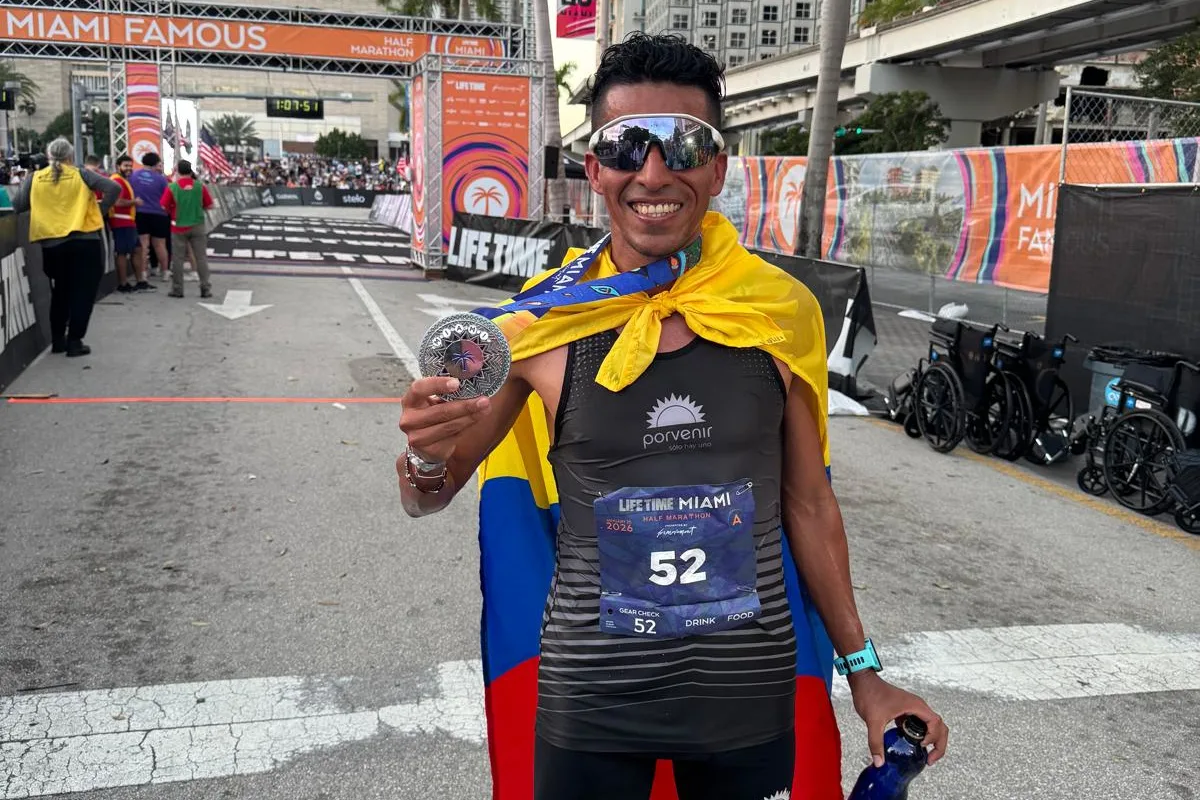 El bogotano marcó los siguientes parciales: sobre el kilómetro 5 un registro de 15 minutos y 31 segundos, en el kilómetro 10 un tiempo de 30 minutos y 50 segundos, para el kilómetro 15 marcó 46 minutos con 42 segundos. En el kilómetro 20 su guarismo fue de 1 hora, 2 minutos y 20 segundos - Foto: Equipo Porvenir