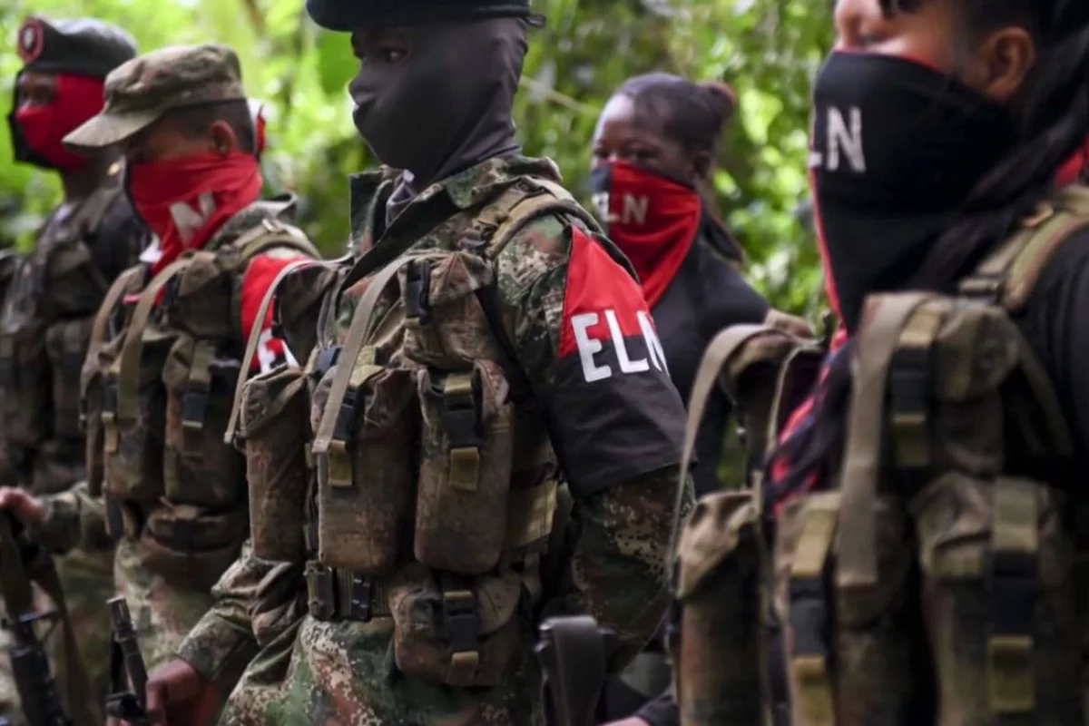 Un juez penal especializado condenó a miembros del Comando Central del ELN y a jefes del Frente de Guerra Nororiental por el secuestro de siete periodistas - Foto: Redes sociales