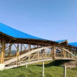 Las nuevas estructuras o garitas están elaboradas con materiales eco sostenibles como madera y guadúa, integradas al paisaje y acordes con el entorno natural que buscan promover la recreación pasiva en la ronda del río, fortalecer la seguridad en las zonas establecidas para las comunidades y consolidar el uso ciudadano del Parque Lineal Río Bogotá como un espacio de encuentro, apropiación y conservación ambiental - Foto: CAR