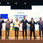 La firma del tratado en Asunción se produce en medio de una polarización política dentro del Mercosur, donde países como Paraguay y Uruguay han buscado mayor autonomía en sus posturas comerciales, mientras Argentina y Brasil han tenido posiciones más pragmáticas pero con reservas sobre salvaguardias en sectores sensibles - Foto: Mercosur