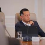 De acuerdo con Idárraga, la orden para interceptar su teléfono con Pegasus provendría del Ministerio de Defensa, presuntamente utilizando gastos reservados y estructuras de contrainteligencia del Ejército Nacional para obstaculizar sus investigaciones sobre posibles casos de corrupción dentro de las Fuerzas Militares - Foto: Ministerio de Justicia