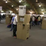 La Registraduría precisó que la inscripción debe realizarse de manera personal o a través de los representantes legales de los partidos o movimientos, cumpliendo con la documentación exigida - Foto: Archivo/Ronald Cano