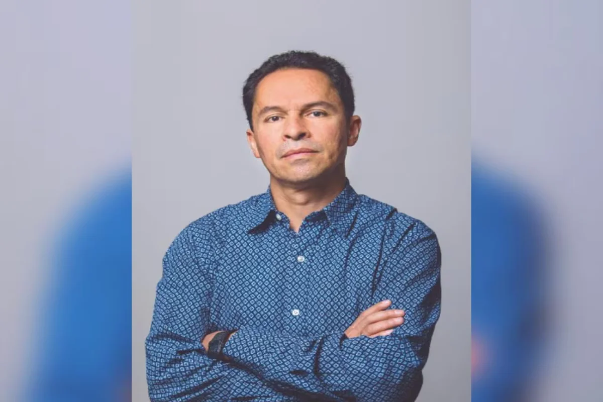 El gobierno de Gustavo Petro oficializó el nombramiento de René Guarín como nuevo director de la Dirección Nacional de Inteligencia (DNI). Es el cuarto exintegrante del M-19 en ocupar el cargo - Foto: Redes sociales