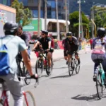 Este registro supera la jornada del 18 de enero de 2026, tradicionalmente reconocida como la Ciclovía de mayor afluencia del año, en la cual se reportaron 2.363.181 trayectos - Foto: IDRD