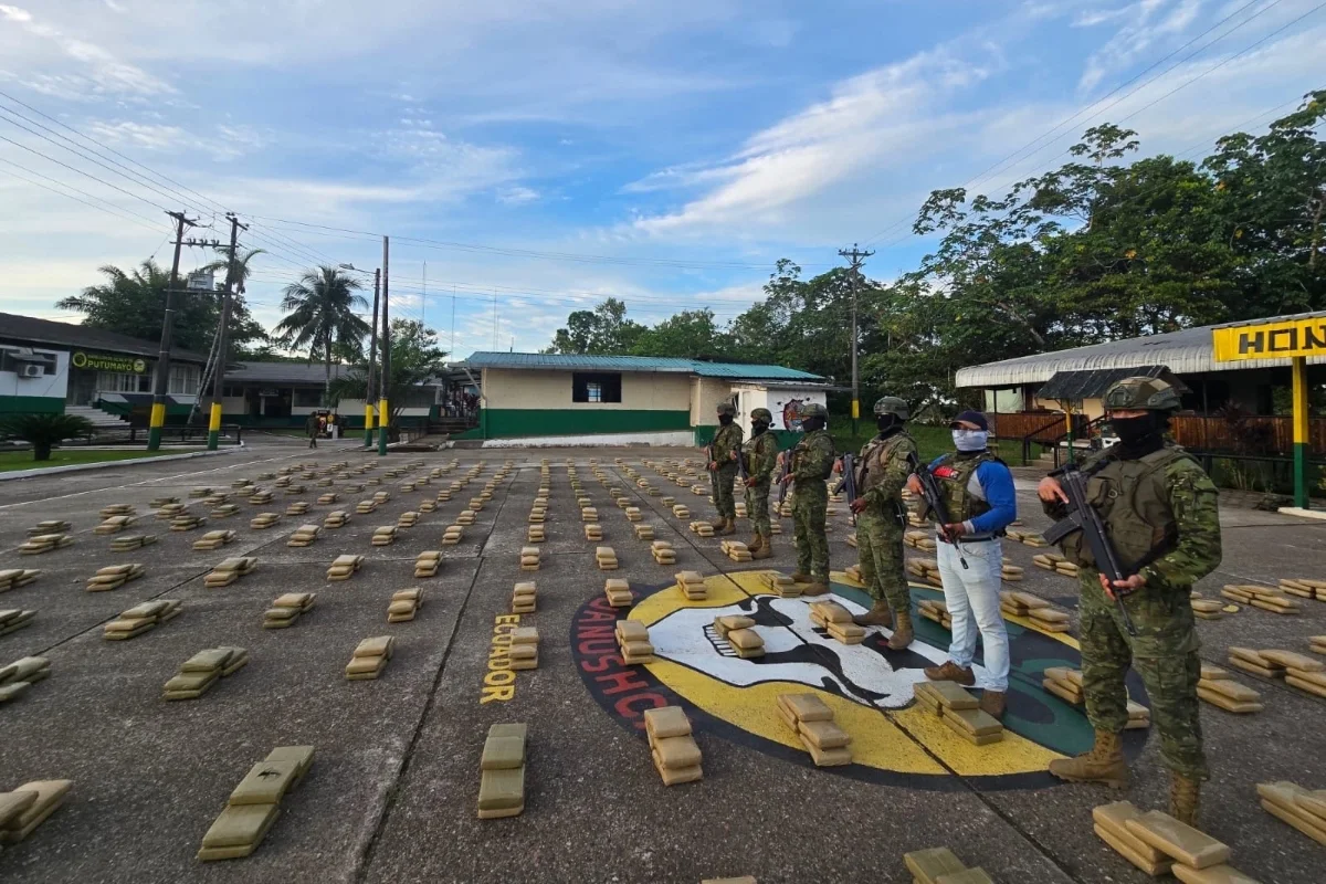 El Gobierno de Colombia rechazó el arancel del 30 % impuesto por Ecuador a sus exportaciones y defendió la cooperación binacional en la lucha contra el narcotráfico - Foto: @mindefensa