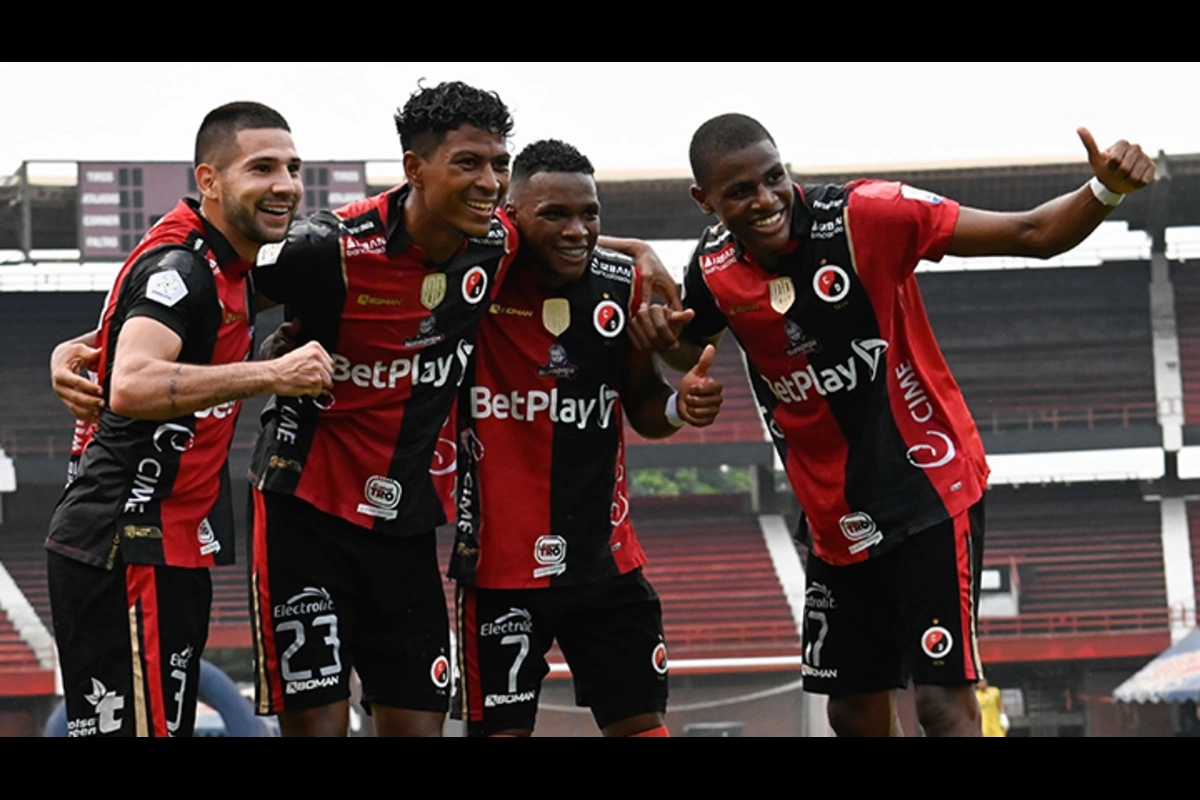 La Liga BetPlay 2026 inicia este 16 de enero con el duelo Deportivo Pereira vs. Llaneros FC. Conoce los equipos ascendidos, los descendidos y los clubes en riesgo en la tabla del descenso - Foto: Redes sociales