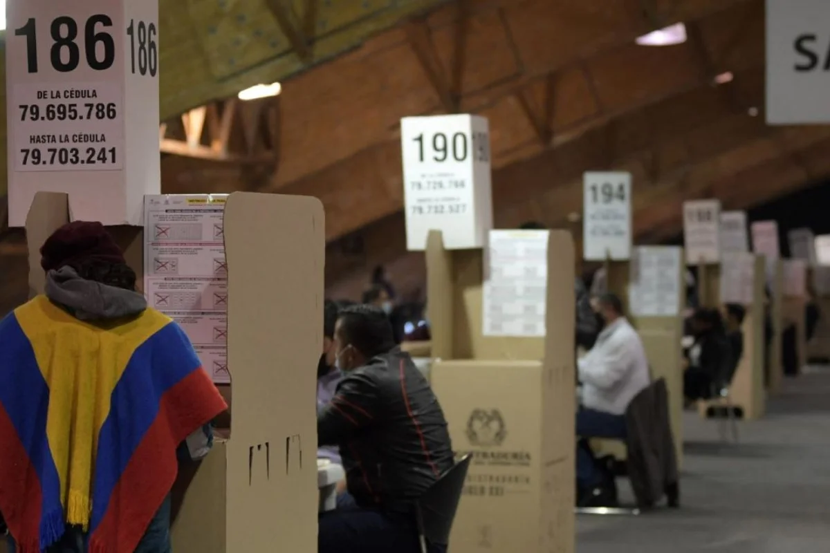 La Registraduría Nacional reveló cómo será la tarjeta electoral para las consultas presidenciales del 8 de marzo en Colombia - Foto: Archivo Particular