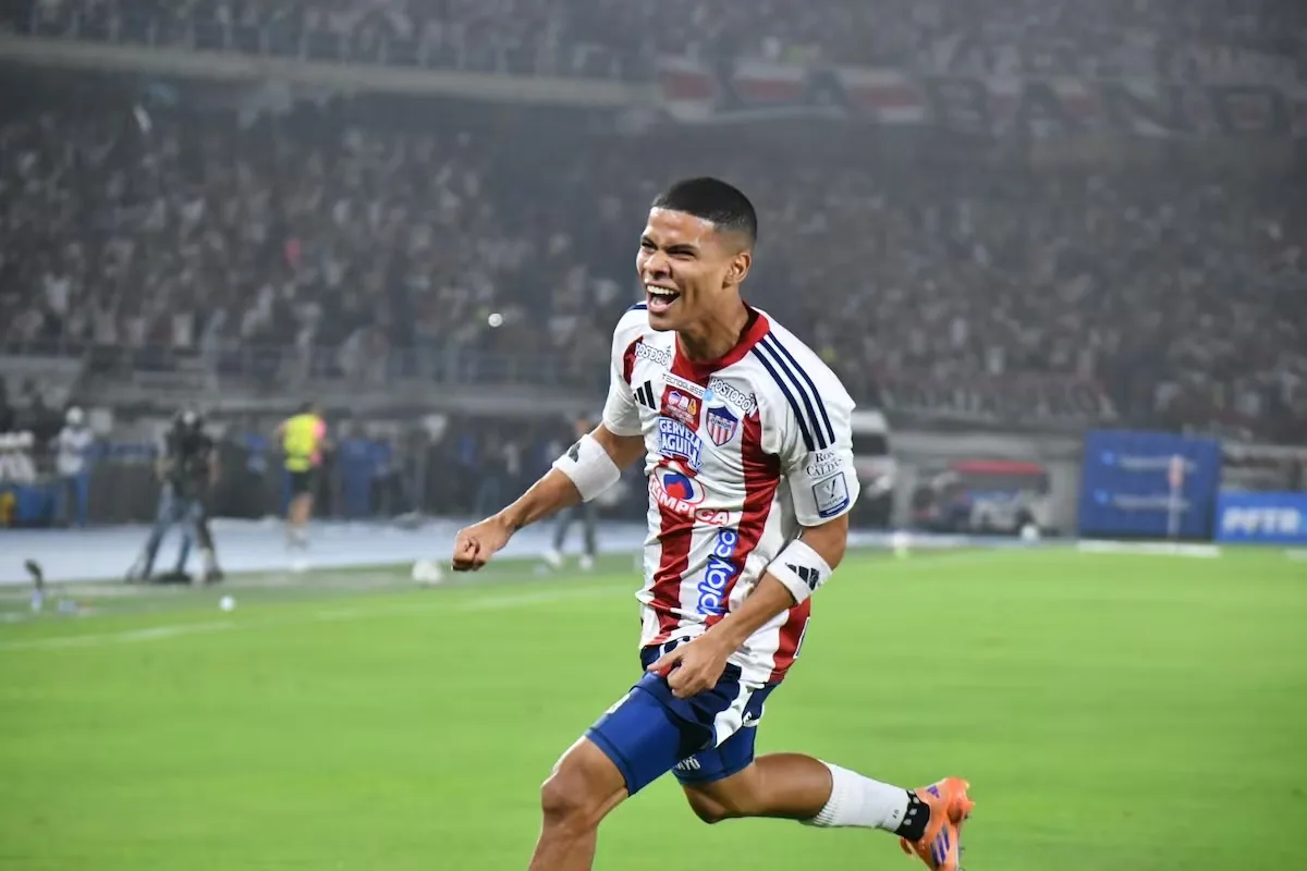 José Enamorado se acerca a su salida de Junior y alista su llegada al fútbol brasileño con Gremio - Foto: @JuniorClubSA