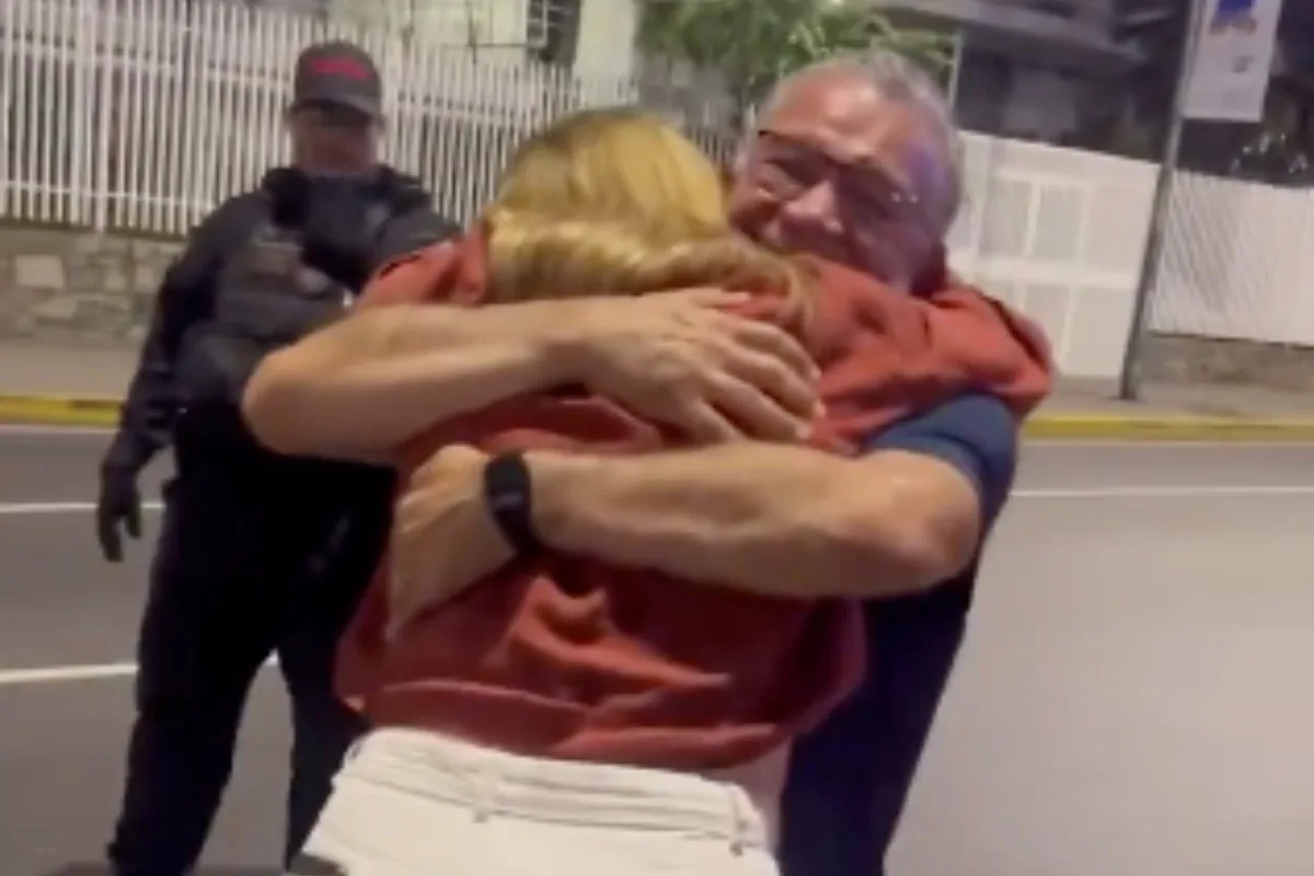 Venezuela Inicia Liberación de Presos Políticos en Medio de Crisis Política y Presión Internacional - Foto: Captura de video