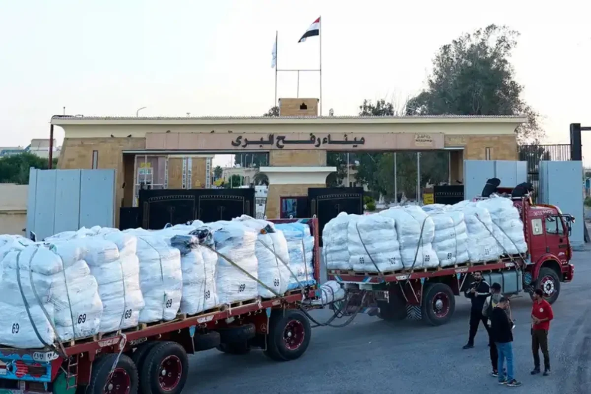 El paso fronterizo de Rafah mantiene el ingreso de ayuda humanitaria a Gaza mientras Egipto, Israel y autoridades palestinas ultiman los preparativos para su reapertura parcial - Foto: Redes sociales