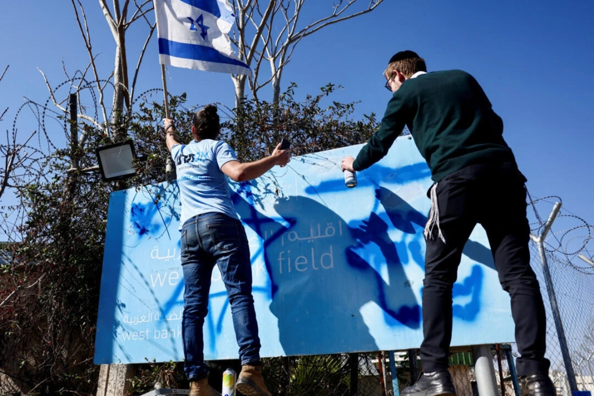 Fuerzas israelíes demolieron una sede de la UNRWA en Jerusalén Este. La ONU denunció una violación grave del derecho internacional - Foto: Redes sociales