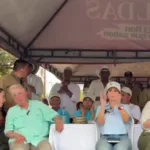 Desde sectores críticos, en cambio, se ha planteado que el video refleja una cultura política de intimidación frente a la disidencia, especialmente cuando proviene de ciudadanos jóvenes, y han exigido explicaciones públicas tanto del exmandatario como de la senadora Paloma Valencia - Foto: Captura Vídeo