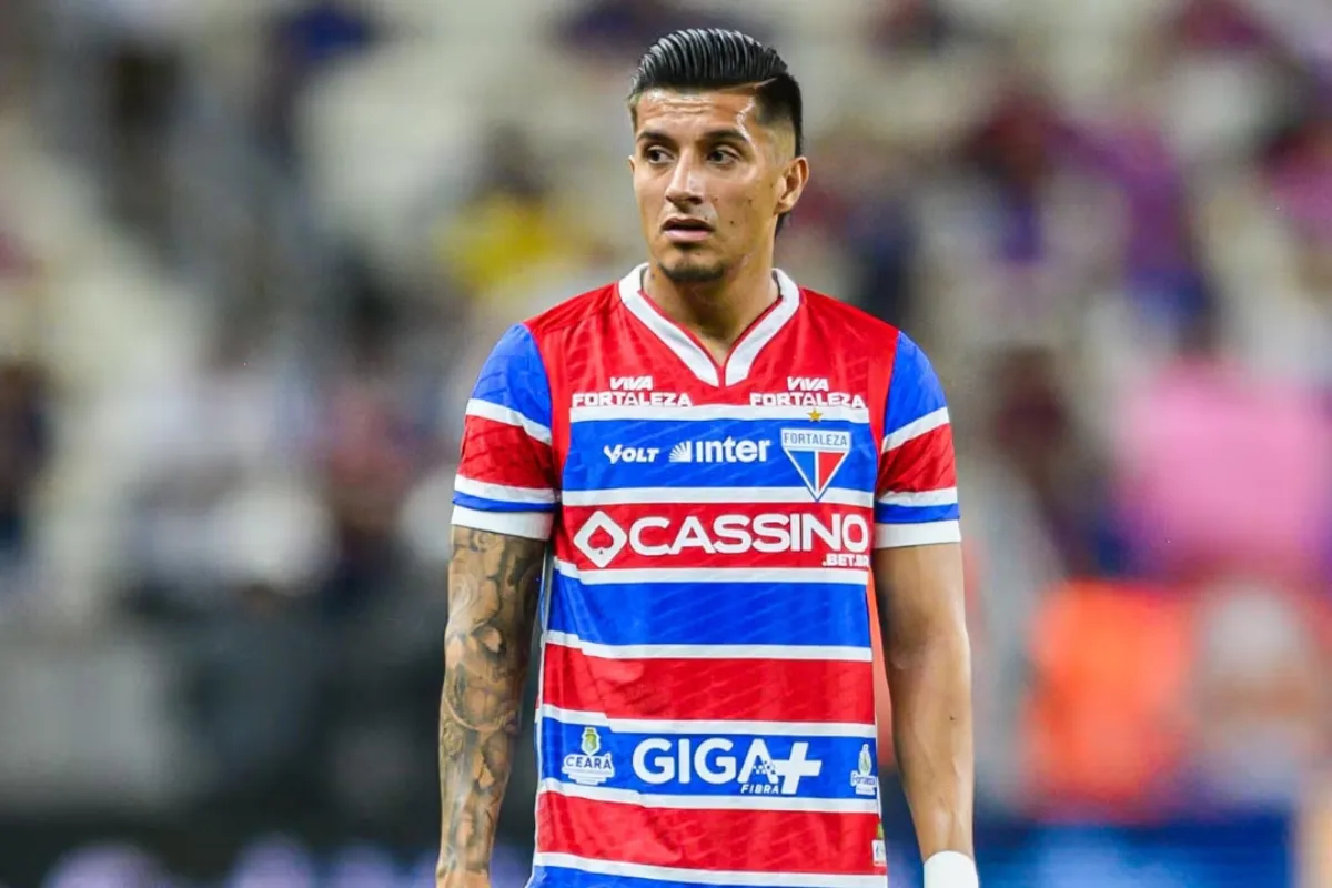 El mediocampista Yeison Guzmán llega desde Brasil y será el nuevo ‘10’ del equipo escarlata - Foto: Redes sociales