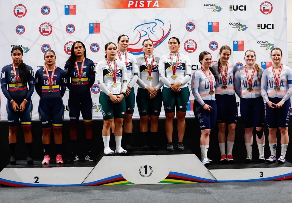 Las ciclistas cafeteras registraron un tiempo final de 48.456 segundos, siendo superadas por México, que se llevó el oro con 47.162 segundos. Estados Unidos completó el podio femenino con el bronce - Foto: Ministerio del Deporte