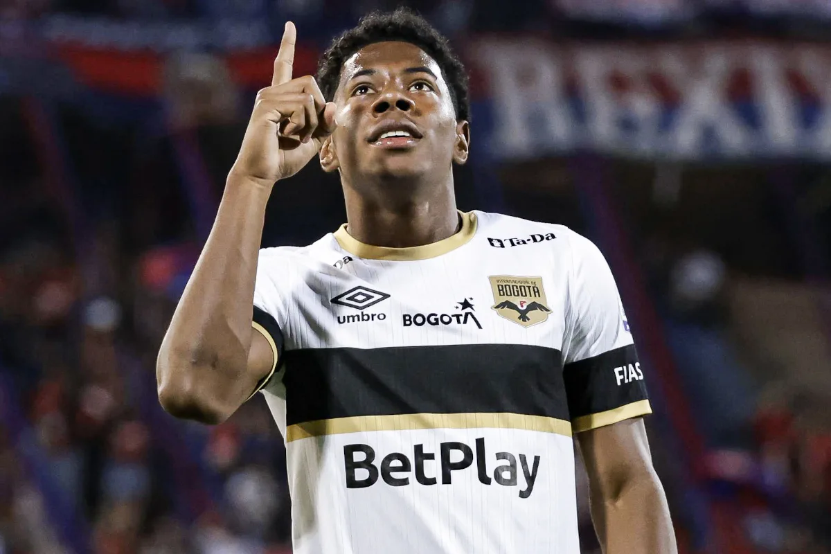 El compromiso concluyó 2-1 a favor de Internacional de Bogotá, con Moncada como figura del encuentro y autor de los dos tantos visitantes, mientras Medellín sumó una nueva derrota en la temporada - Foto: Internacional de Bogotá/Unido360
