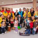 Más de 30.000 niñas y niños regresan a los jardines infantiles de Bogotá con la estrategia De la Mano Contigo 2026, que fortalece la atención integral, la educación inicial y el bienestar en la primera infancia - Foto: Cortesía
