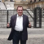 El candidato al Senado Edgar Ricardo Ardila (Cambio Radical) lanza duras críticas a la gestión del Gobierno Petro en el sistema de salud en Colombia y propone reformas estructurales - Foto: Cortesía