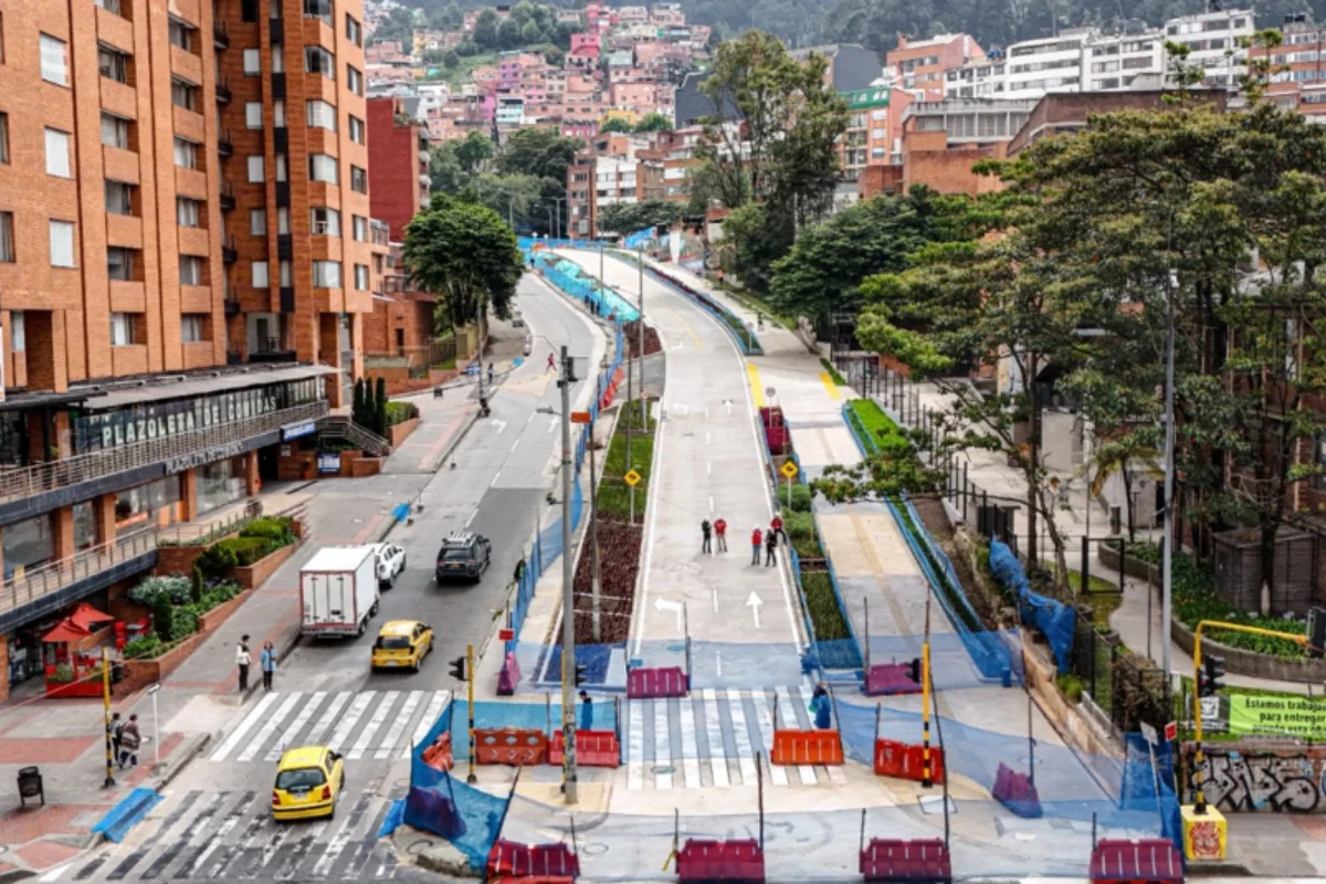 Obra de valorización en la calle 45 de Bogotá vuelve al IDU tras caducidad del contrato por incumplimientos - Foto: @idubogota