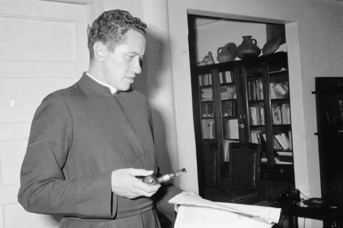 El Instituto Nacional de Medicina Legal confirmó mediante análisis genéticos y antropológicos que los restos exhumados en 2024 corresponden al sacerdote Camilo Torres - Foto: Redes sociales