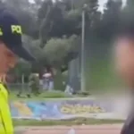 La Policía de Bogotá capturó a un hombre de 55 años señalado de abuso sexual reiterado contra una menor de 14 años - Foto: Captura de video