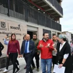Bogotá entrega la renovada sede A del colegio Alexander Fleming en Rafael Uribe Uribe, con inversión de $37.459 millones y enfoque en infraestructura sostenible - Foto: Cortesía
