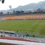 El Campín será cerrado por el deterioro de su grama. Dimayor suspendió tres partidos de la Liga BetPlay y exigió priorizar el fútbol sobre los eventos culturales - Foto: Archivo Particular