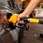 El Gobierno confirmó una nueva reducción de $500 en el precio de la gasolina en Colombia desde el 1 de marzo de 2026 - Foto: Redes sociales