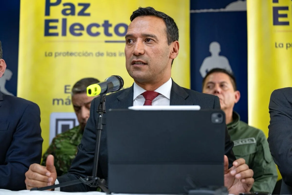 El ministro de Defensa confirmó la activación de operativos militares y policiales para buscar a los candidatos Andrés Vásquez y Anita Guetío, reportados como desaparecidos en Cesar y Cauca - Foto: @mindefensa